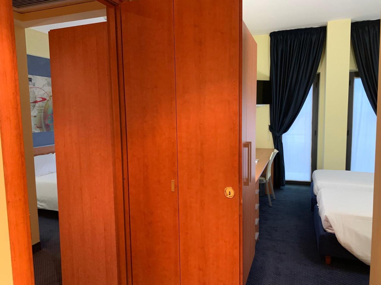 Best Western Hotel Class Lamezia Lamezia Terme Exterior photo